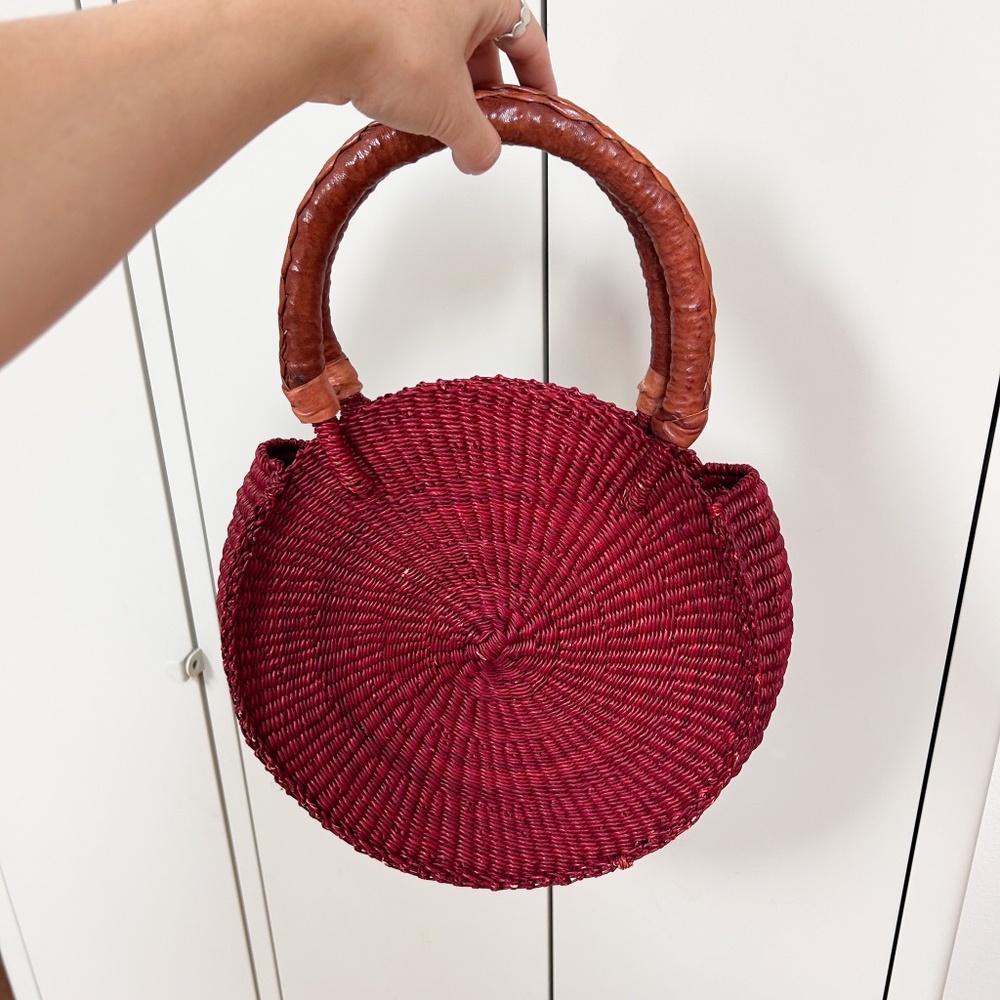 Handmade Bolga basket red circle bag - Ghana, excellent condition
